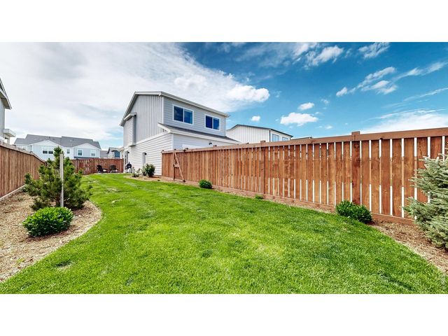 228 E 4th St, Berthoud, CO 80513