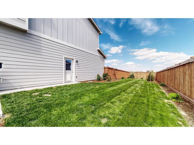 228 E 4th St, Berthoud, CO 80513