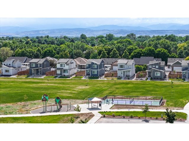 228 E 4th St, Berthoud, CO 80513