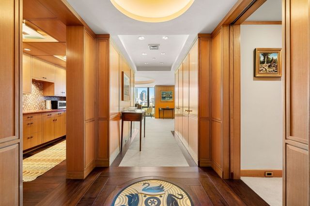 2 Commonwealth Ave 14-B, Boston, MA 02116