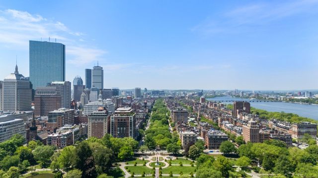 2 Commonwealth Ave 14-B, Boston, MA 02116