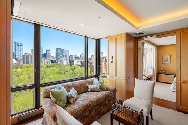 2 Commonwealth Ave 14-B, Boston, MA 02116