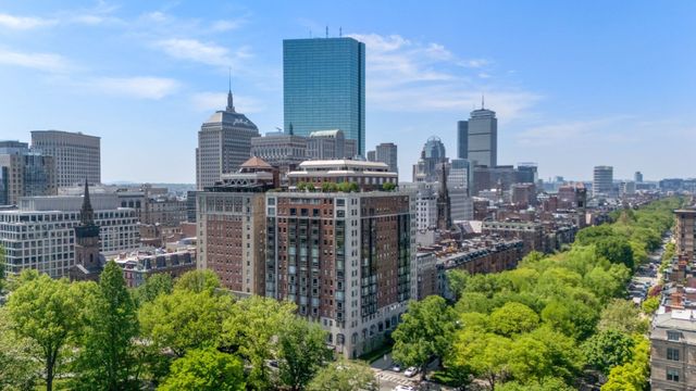2 Commonwealth Ave 14-B, Boston, MA 02116