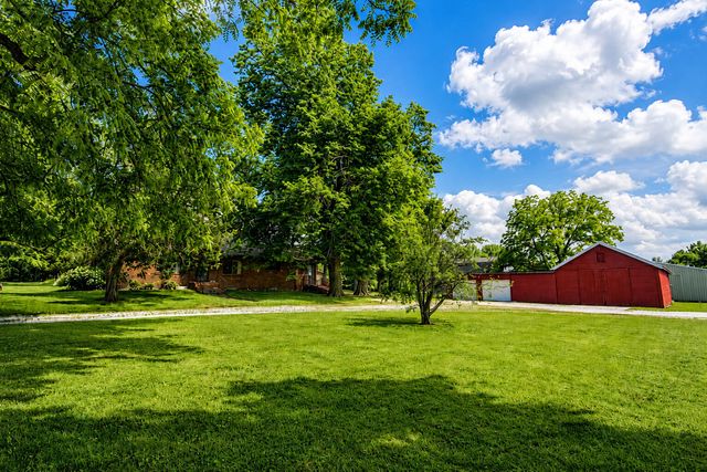 564 W Us Highway 30, Valparaiso, IN 46385