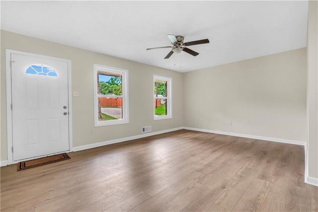 1558 Tanglewood Way NW, Conyers, GA 30012