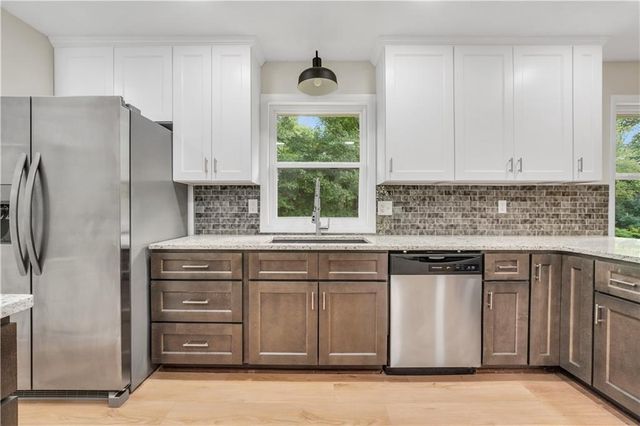 1558 Tanglewood Way NW, Conyers, GA 30012