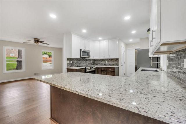 1558 Tanglewood Way NW, Conyers, GA 30012