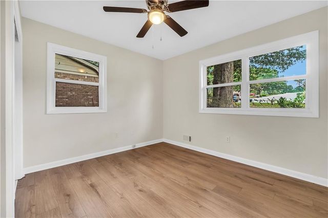1558 Tanglewood Way NW, Conyers, GA 30012