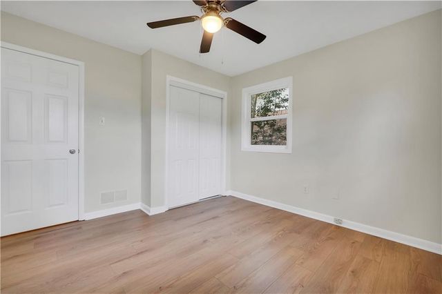 1558 Tanglewood Way NW, Conyers, GA 30012