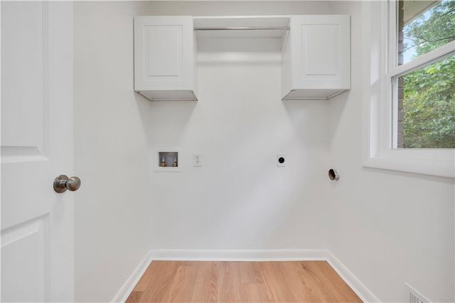1558 Tanglewood Way NW, Conyers, GA 30012