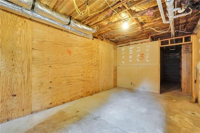 1558 Tanglewood Way NW, Conyers, GA 30012