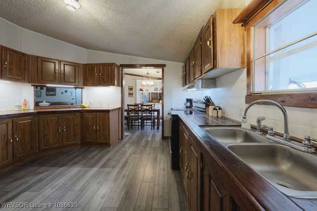 113504 S 4680 Road, Gans, OK 74936