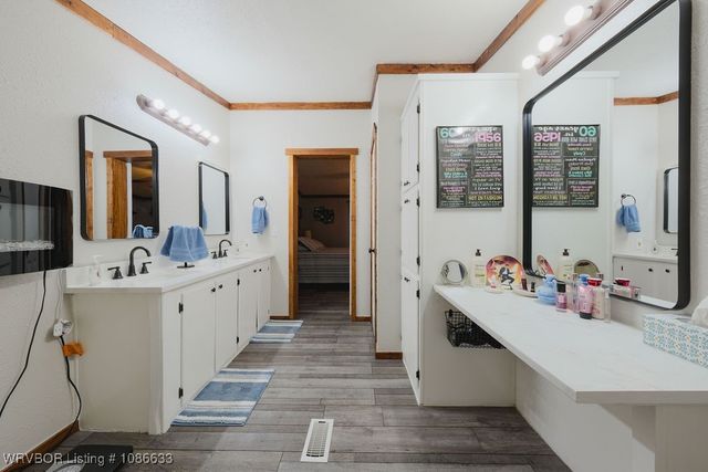 113504 S 4680 Road, Gans, OK 74936