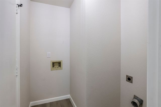 4201 Arbor Creek Drive, Carrollton, TX 75010