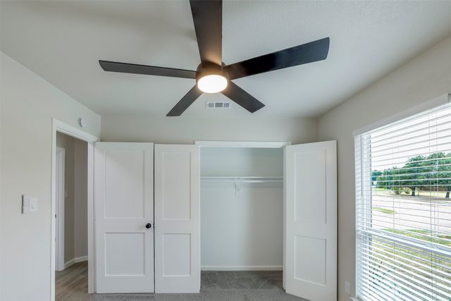 4201 Arbor Creek Drive, Carrollton, TX 75010
