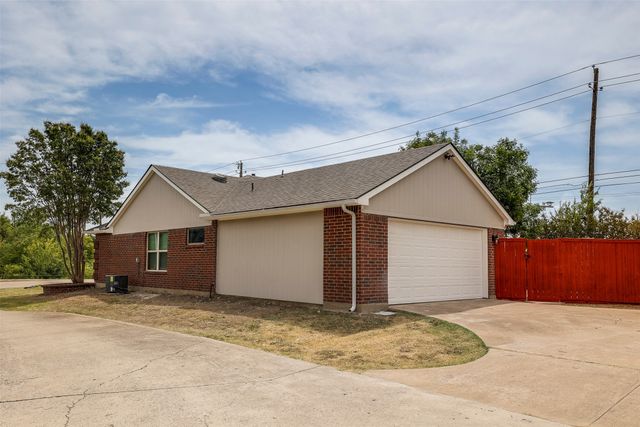 4201 Arbor Creek Drive, Carrollton, TX 75010