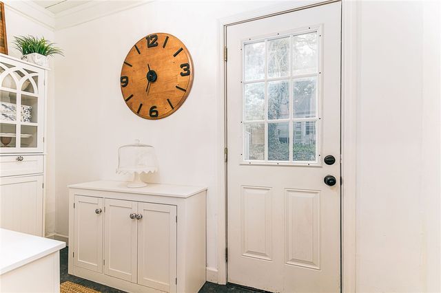1149 Greenwich Avenue, Warwick, RI 02886