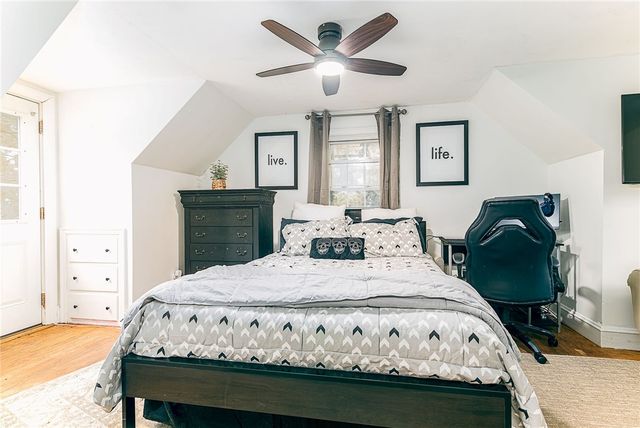 1149 Greenwich Avenue, Warwick, RI 02886