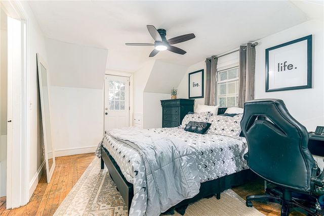 1149 Greenwich Avenue, Warwick, RI 02886