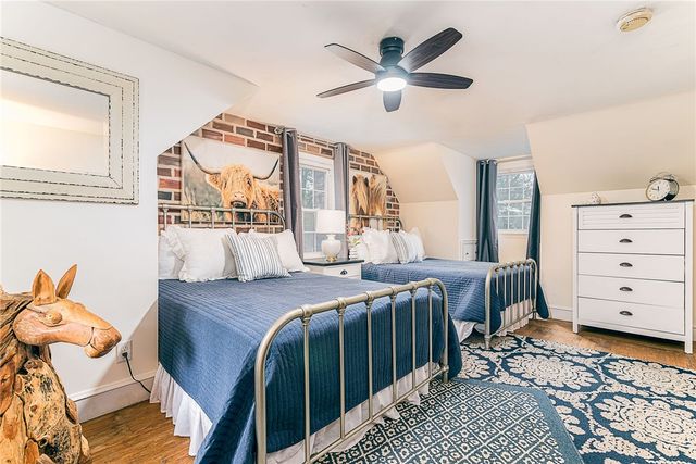 1149 Greenwich Avenue, Warwick, RI 02886