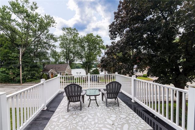 1149 Greenwich Avenue, Warwick, RI 02886