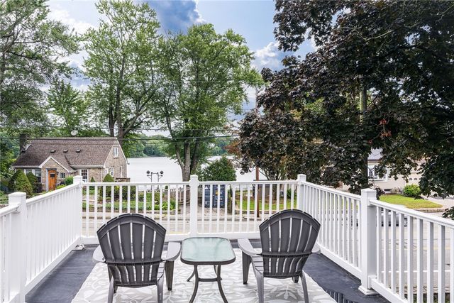 1149 Greenwich Avenue, Warwick, RI 02886