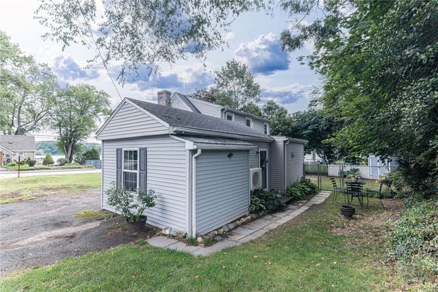 1149 Greenwich Avenue, Warwick, RI 02886