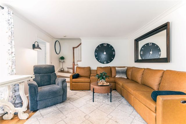 1149 Greenwich Avenue, Warwick, RI 02886