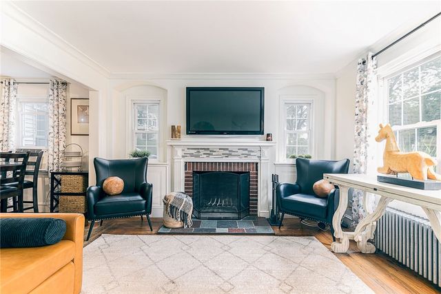 1149 Greenwich Avenue, Warwick, RI 02886