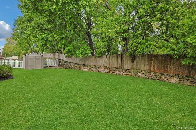 27 Longview Drive, Eastchester, NY 10709