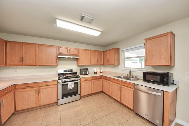 17006 Kemble Creek Drive, Houston, TX 77084