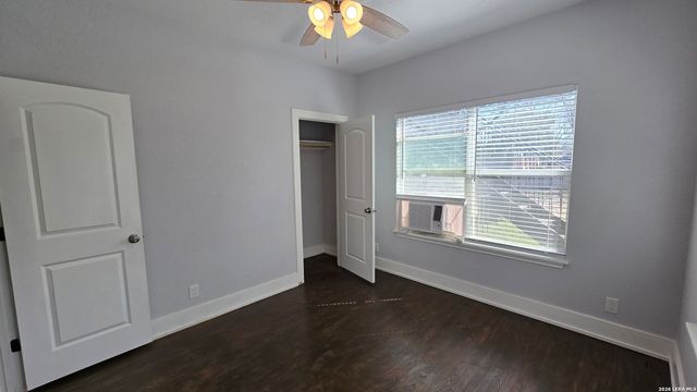 1026 W French Pl Apt 2, San Antonio, TX 78212