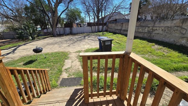 1026 W French Pl Apt 2, San Antonio, TX 78212