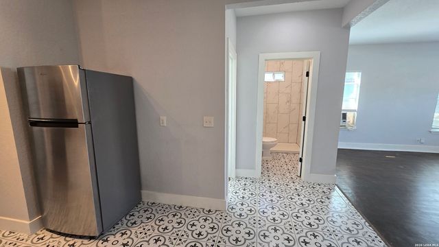 1026 W French Pl Apt 2, San Antonio, TX 78212