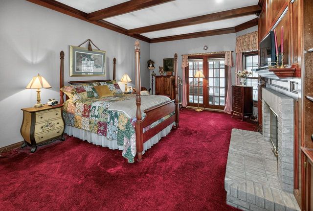 2075 Parkwood COURT, Grafton, WI 53024