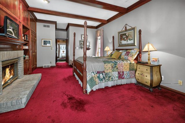 2075 Parkwood COURT, Grafton, WI 53024