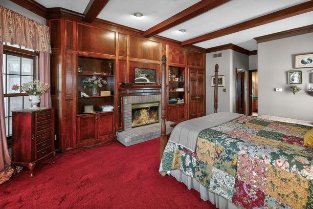 2075 Parkwood COURT, Grafton, WI 53024