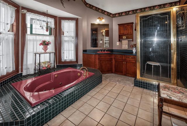 2075 Parkwood COURT, Grafton, WI 53024