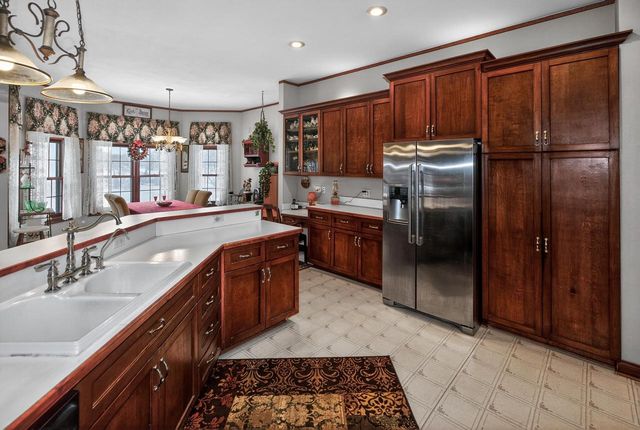 2075 Parkwood COURT, Grafton, WI 53024