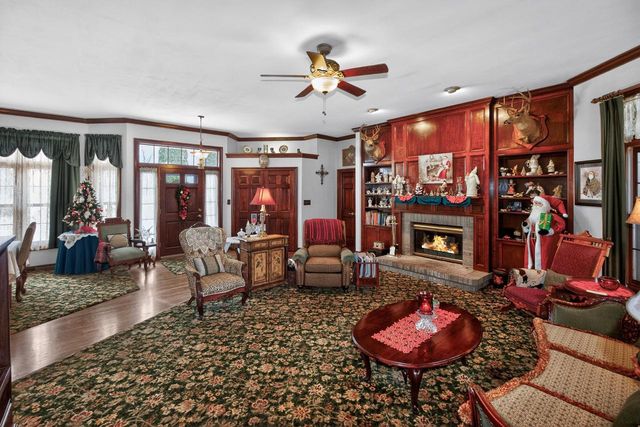 2075 Parkwood COURT, Grafton, WI 53024