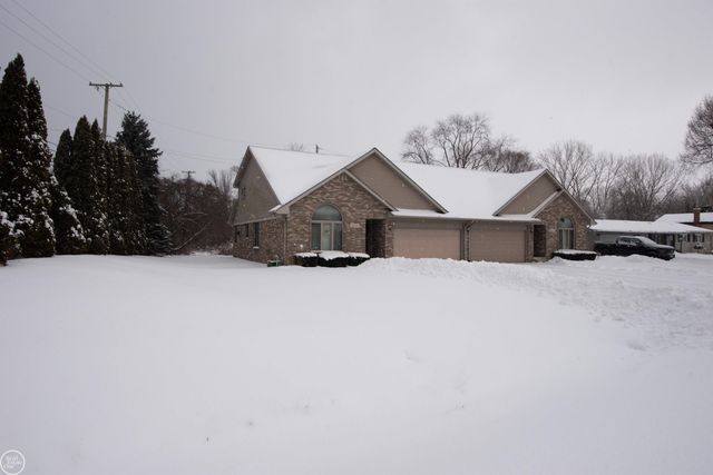 33523 Roselawn Street, New Baltimore, MI 48047