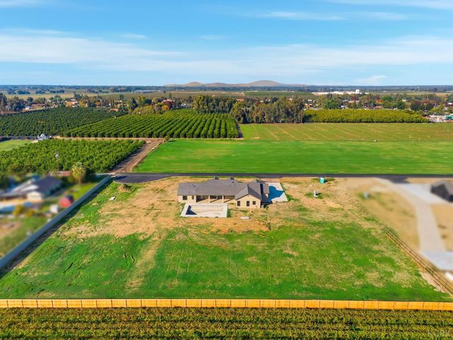 605 S Anderson B Road, Exeter, CA 93221