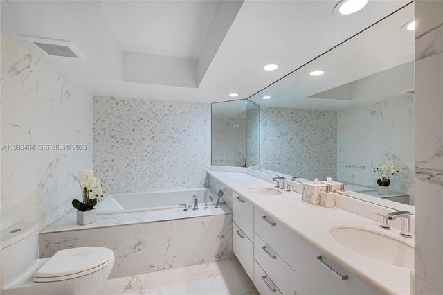 16425 Collins Ave 2215, Sunny Isles Beach, FL 33160