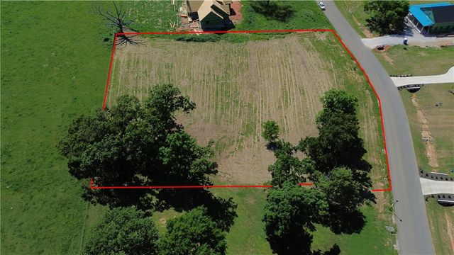 3089 Buck Avenue, Springdale, AR 72762
