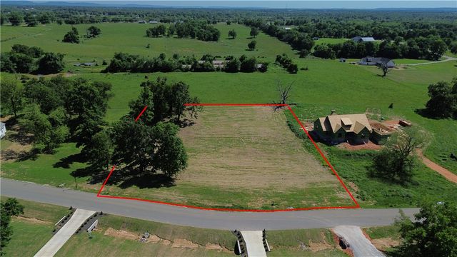 3089 Buck Avenue, Springdale, AR 72762