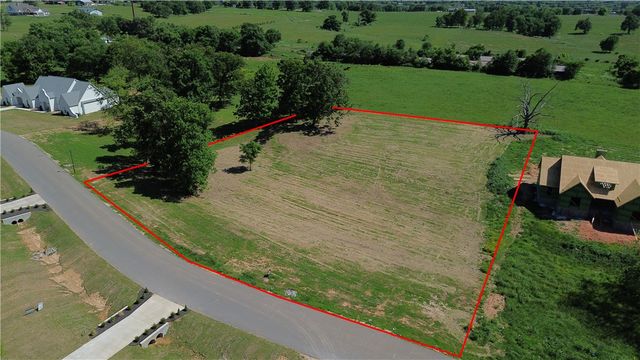 3089 Buck Avenue, Springdale, AR 72762