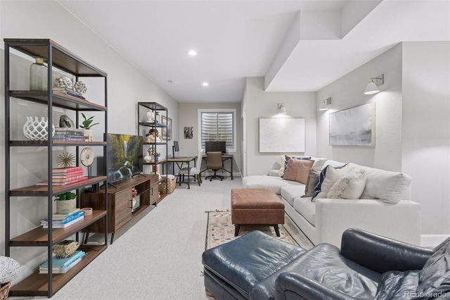 5919 S Olive Circle, Centennial, CO 80111