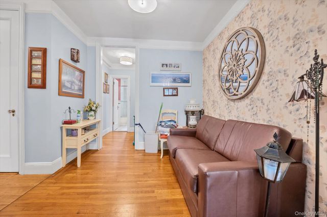 240 Bronxville Road C1, Bronxville, NY 10708
