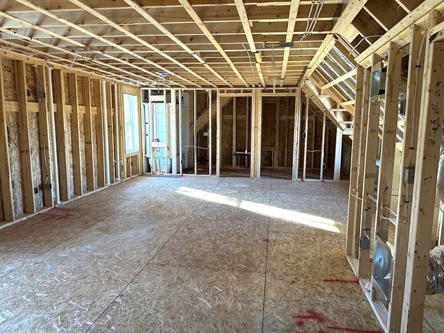 1234 State Rd 2, Plymouth, MA 02360