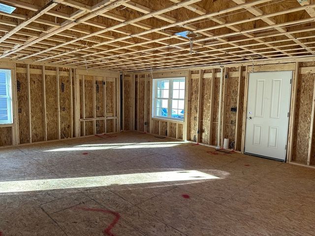 1234 State Rd 2, Plymouth, MA 02360